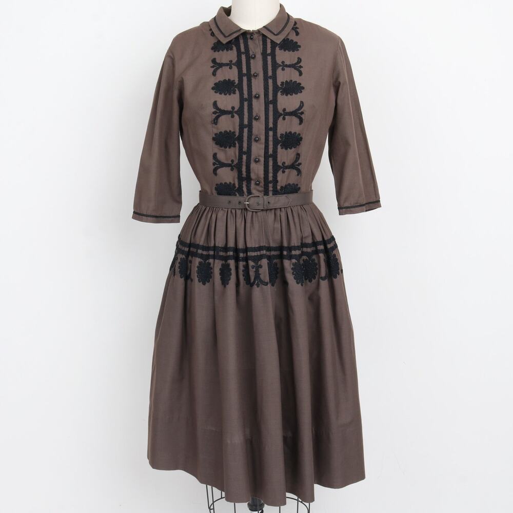 Vintage 1950s L'Aiglon Embroidered Brown and Black Dress XS